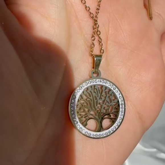 Gold Tree of Life Necklace – Dainty Circle Pendant with Crystals - Picture 5 of 6